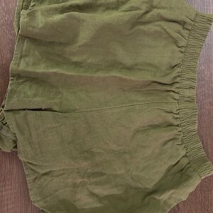 Linen shorts